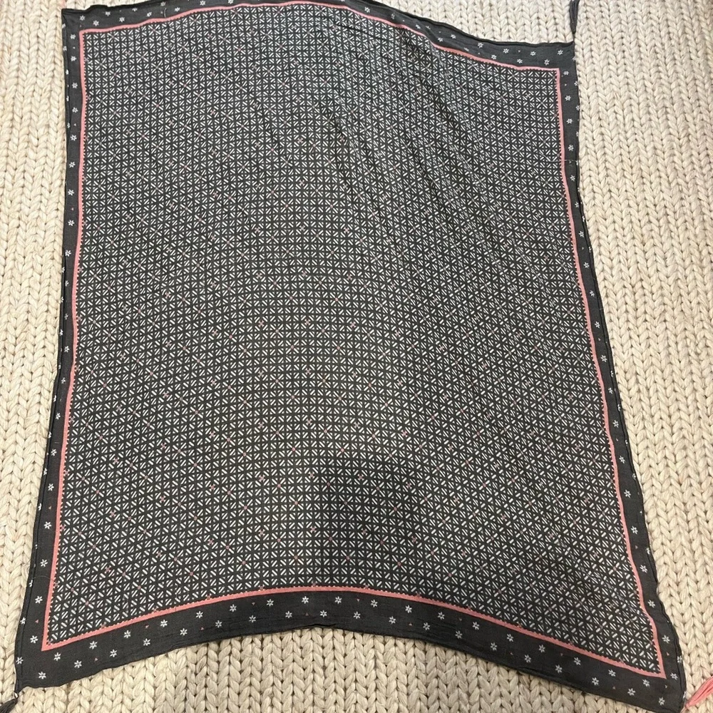 Kids Patterned Scarf - Gray and Pink